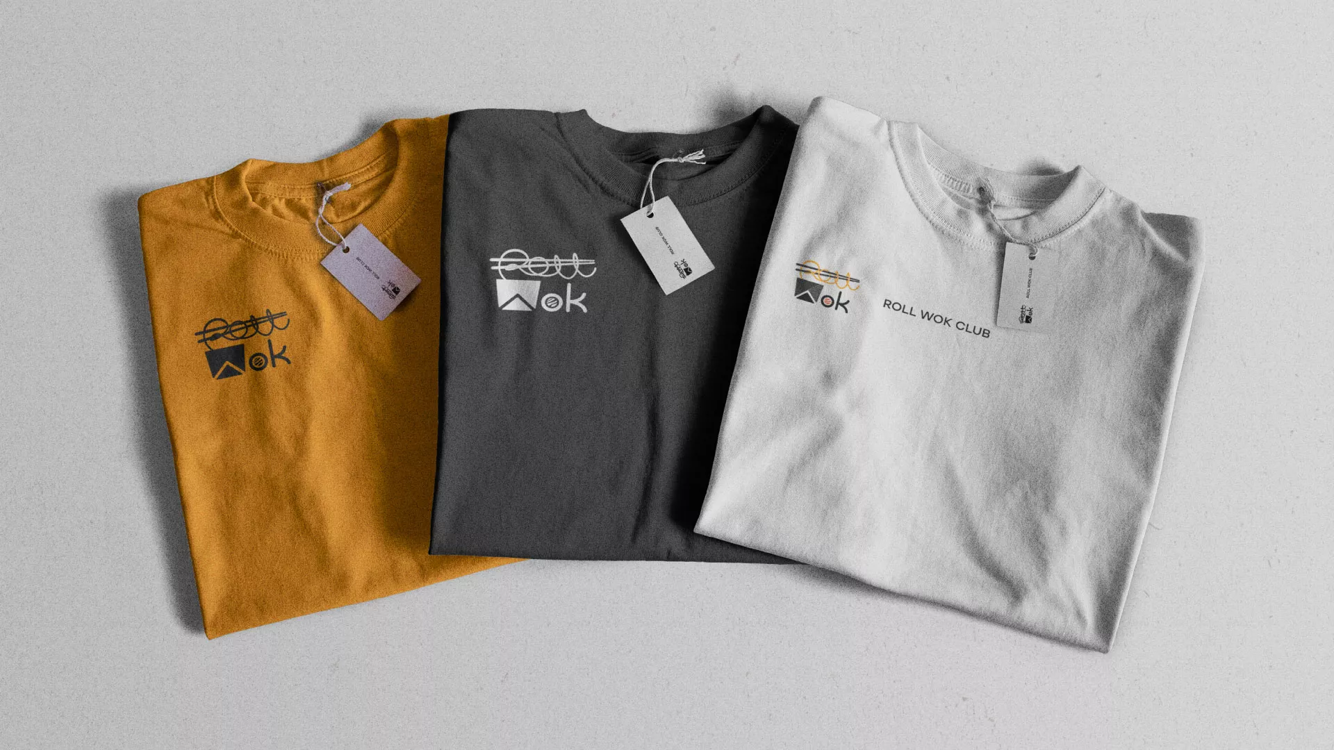 Разработка логотипа суши-бара «Roll Wok Club» в Балабаново